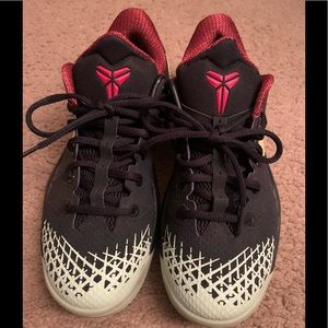 Nike Zoom Kobe Venomenon 4 “Glow in the Dark” Shoe